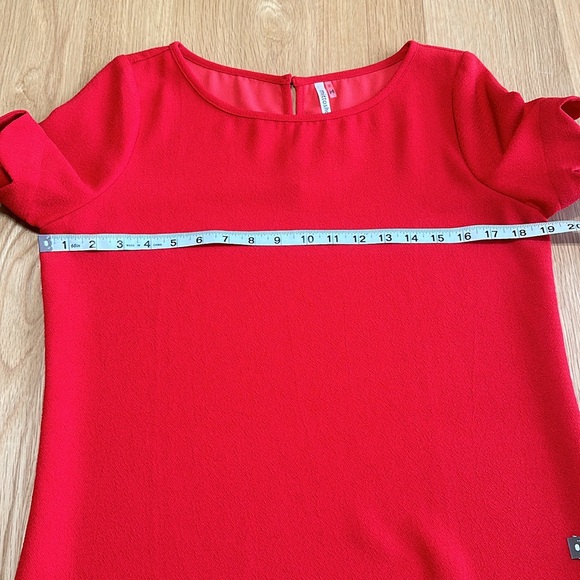 Mittoshop Short Sleeved Scalloped Red Dress - Picture 5 of 9